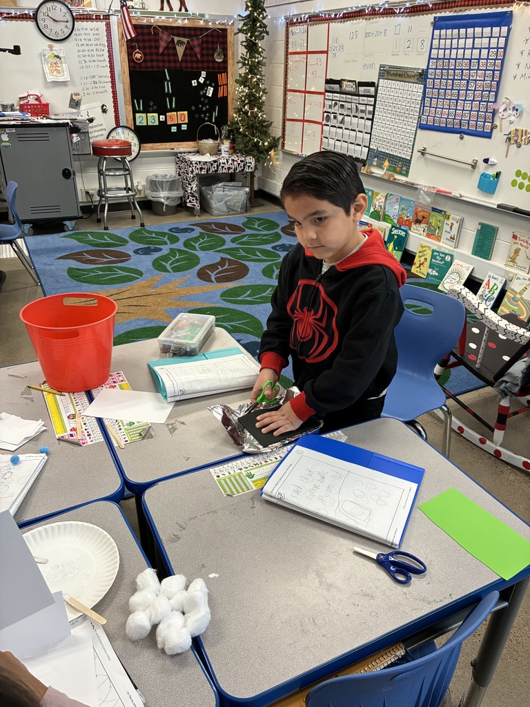 Mrs. Adams' class learning about Animal Adaptations 