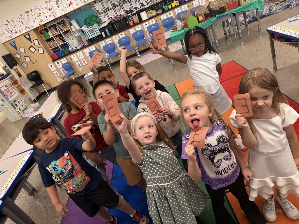 Mrs. Hodson's class with their brown E's for their April fools prank