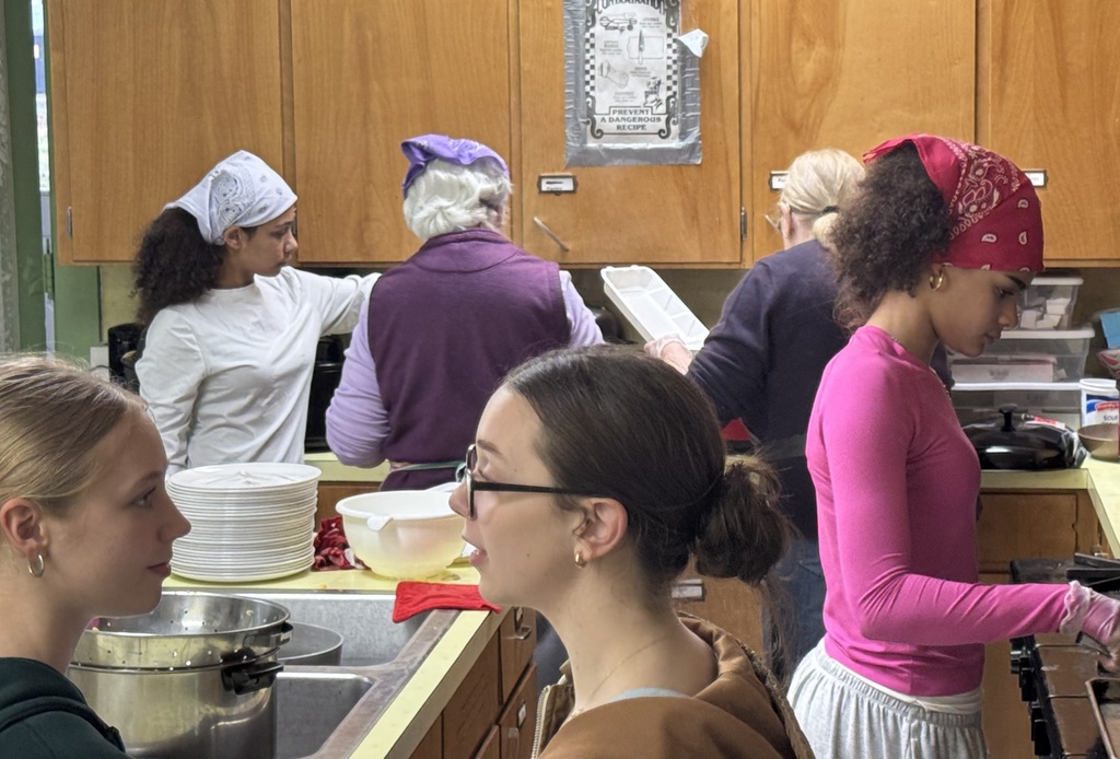 track & field volunteers