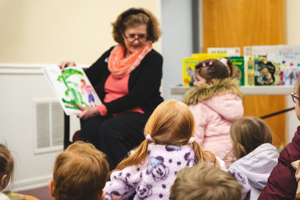 upk visits the library