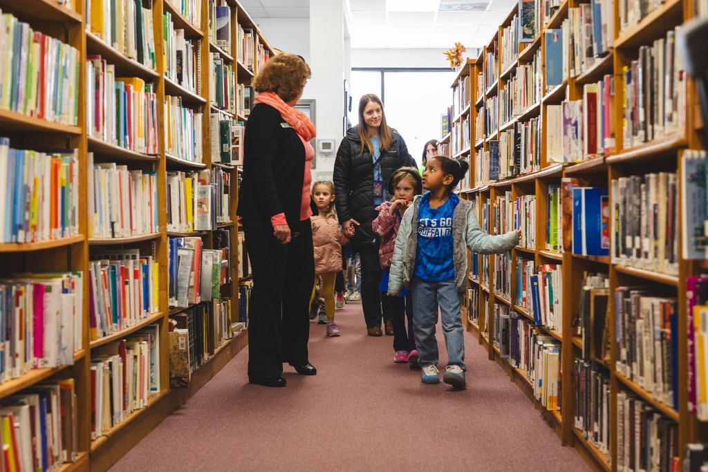 upk visits the library