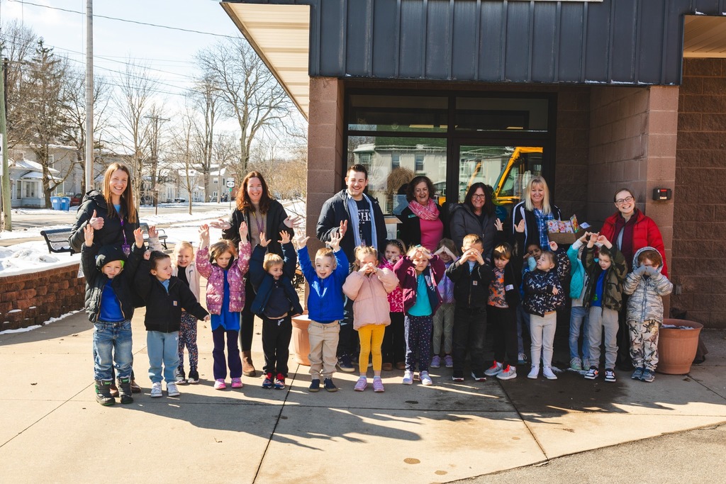 upk visits the library