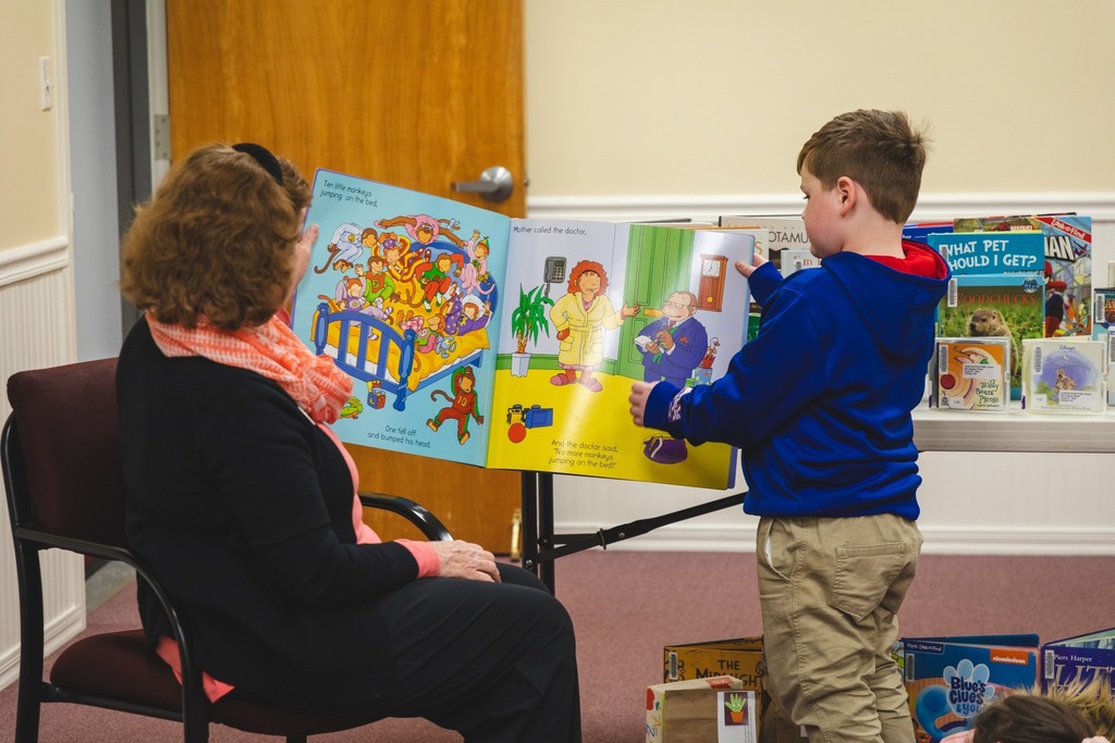 upk visits the library