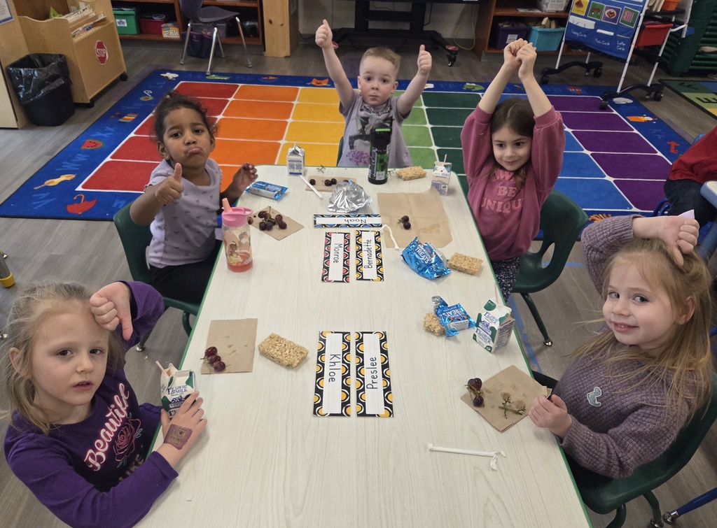 kids doing color-themed activities