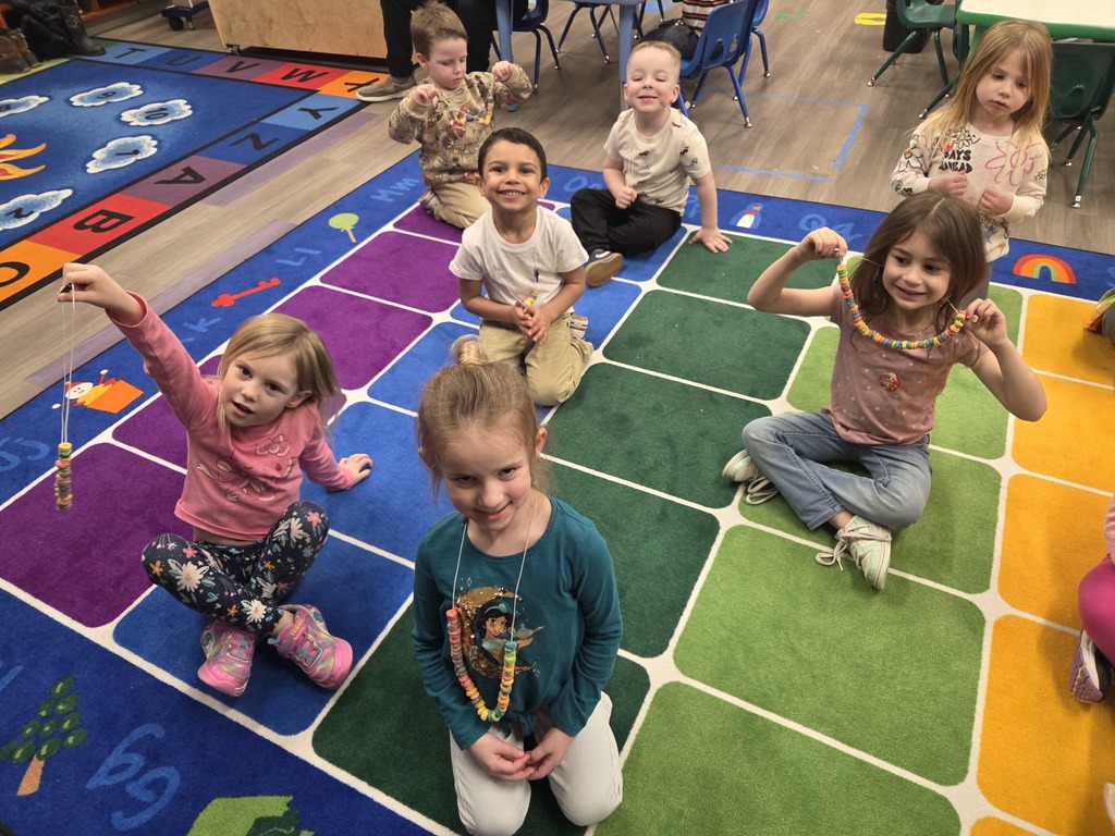 kids doing color-themed activities