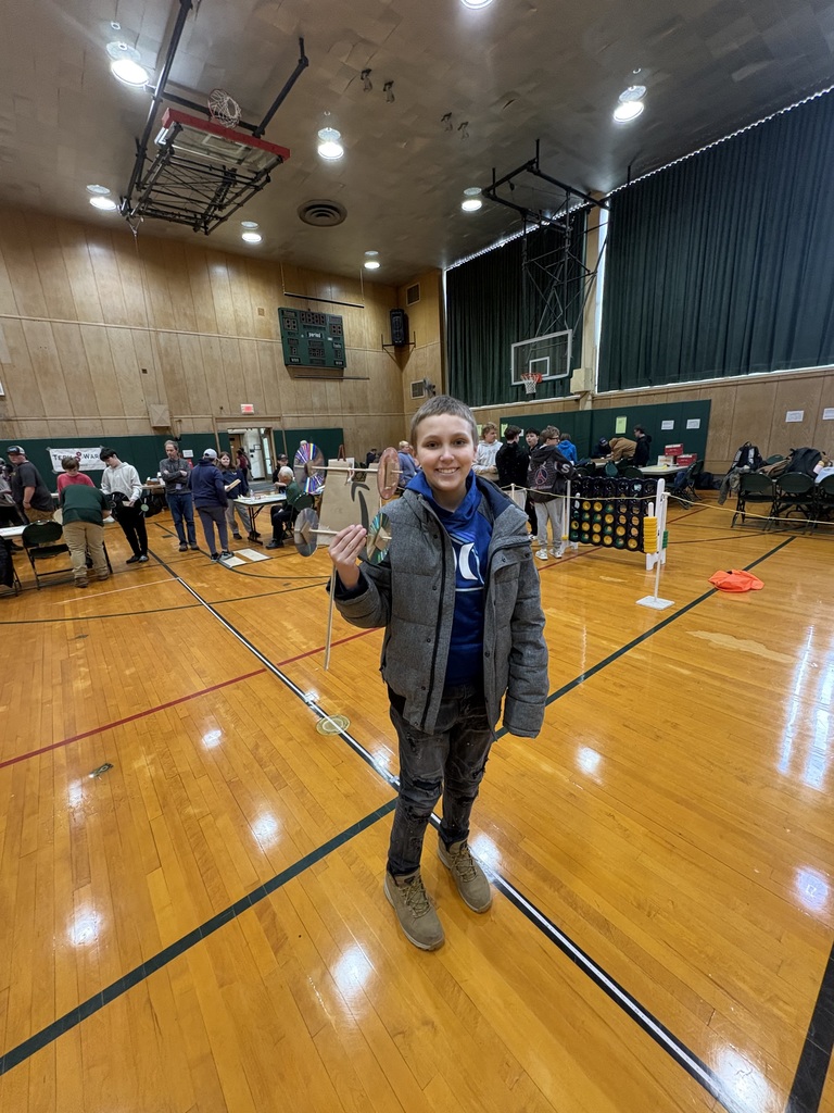 students visit SUNY Oswego on a field trip for tech class