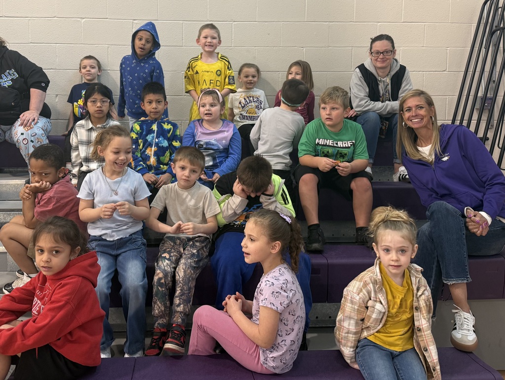 elementary students at an assembly