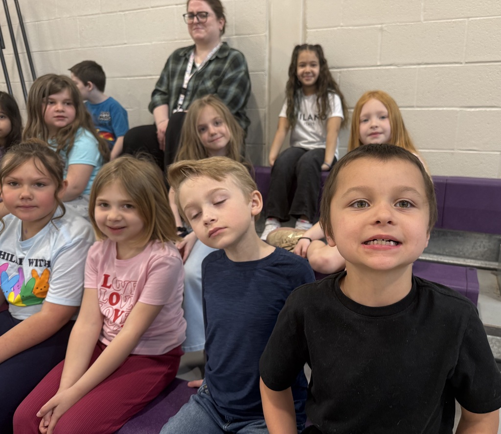 elementary students at an assembly
