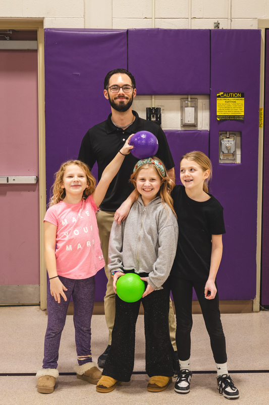 one school, one book