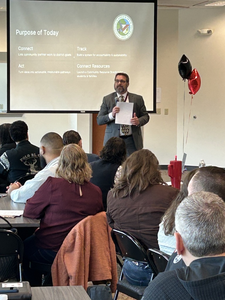 Dr. Rybarczyk addresses the Community Connections attendees