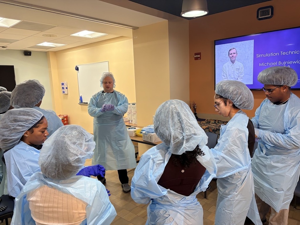 Students being briefed by an instructor.