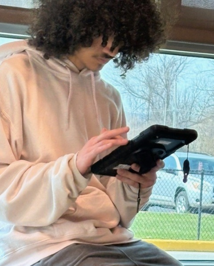 Picture of CASH students registering to vote #7