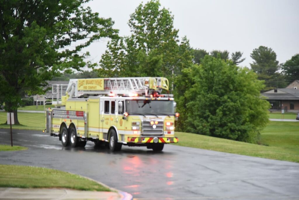 Fire Truck arriving at Reeceville Elementary #1
