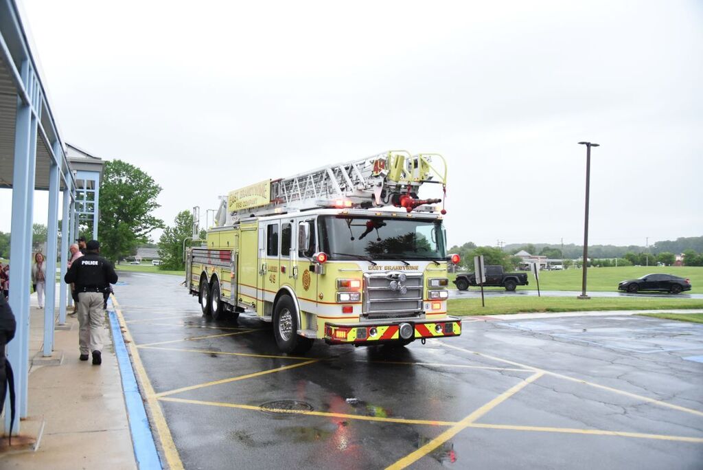 Fire Truck arriving at Reeceville Elementary #3