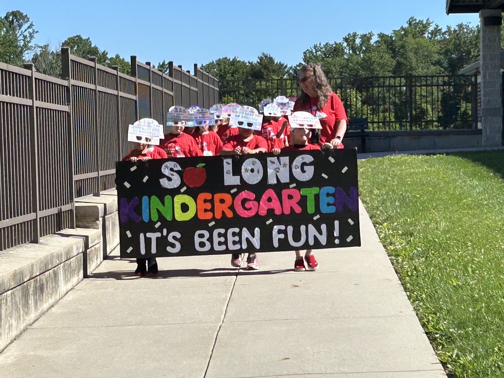 Rainbow Kindergarten Promotion Parade pic #1