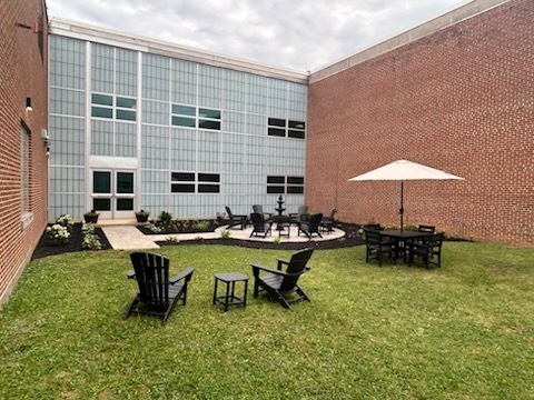 College & Career Center Courtyard pic #8