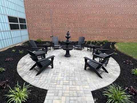 College & Career Center Courtyard pic #10
