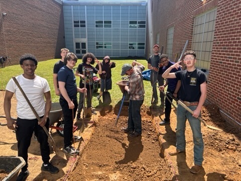 College & Career Center Courtyard pic #3