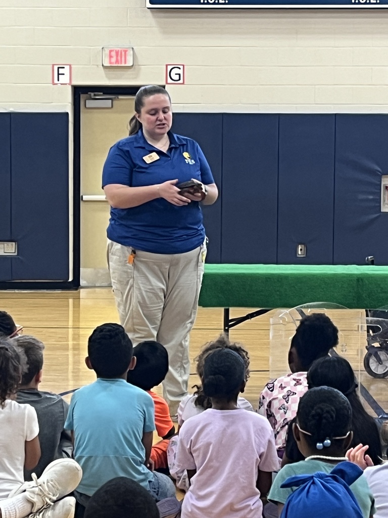 Elementary Summer Program, Elmwood Zoo Visit Pic #1