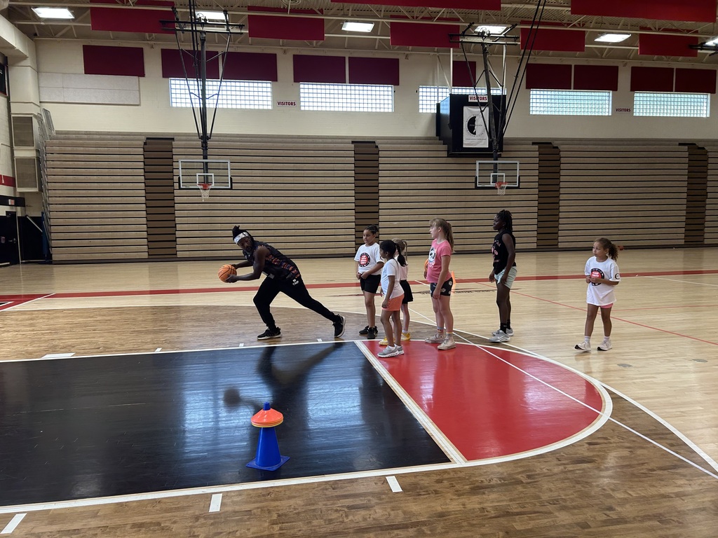 2026 Summer Girls Basketball Camp Pic #5