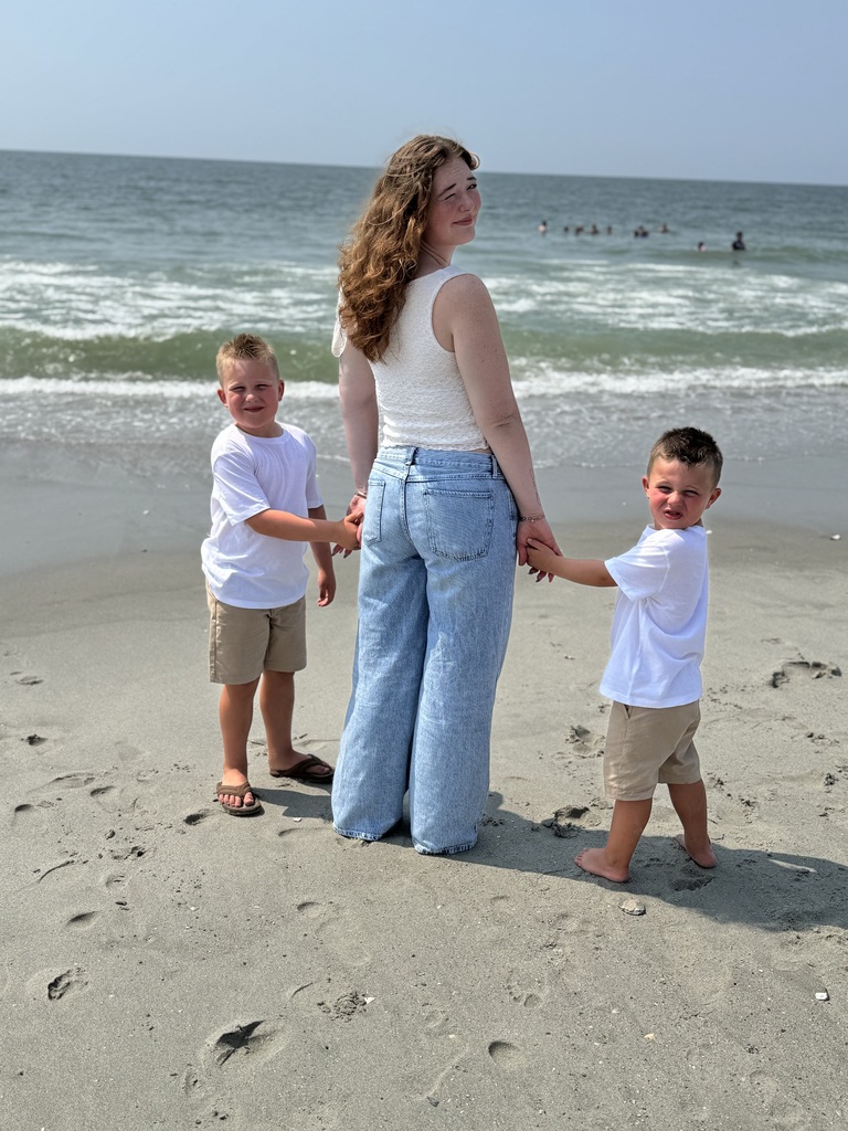 Summer Snapshots 2026 -- Gooding Family Pic 8