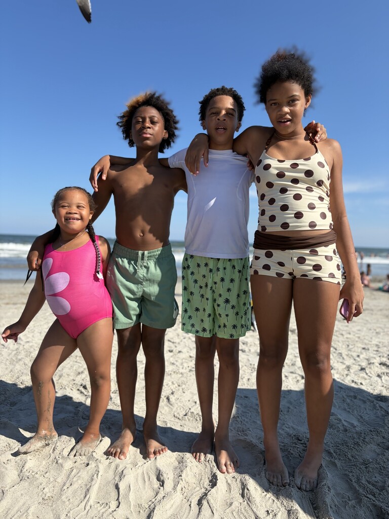 Arian, Xaria, and Ember Anderson in Wildwood, NJ, with their cousin for Wildwood Beach Patrol 21 Down Day.
