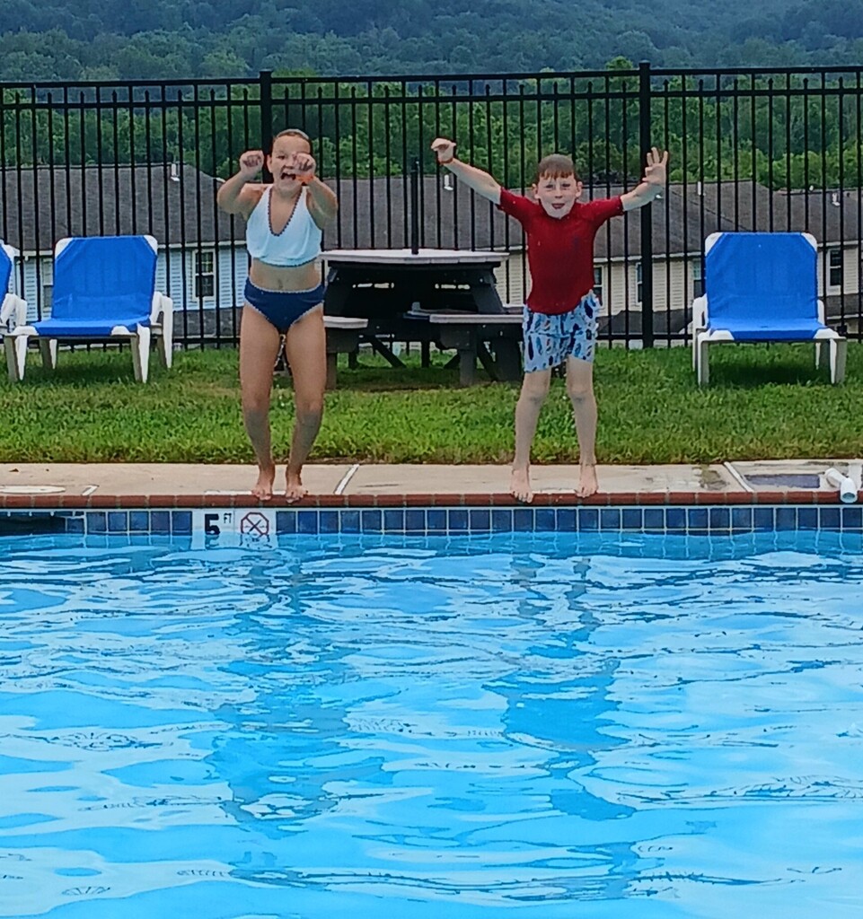 Maggie&Rowan_Reeceville Pic #2