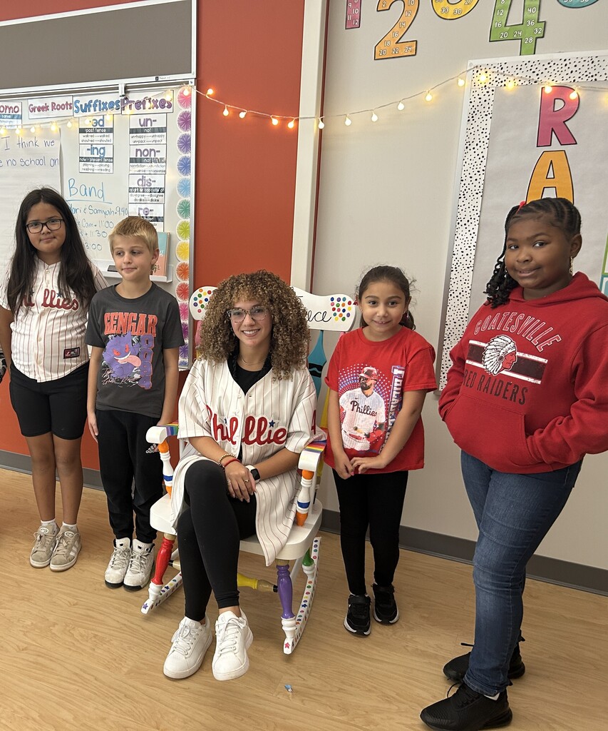 Wear Phillies gear or Wear Red day on Tuesday, September 29, pic#9