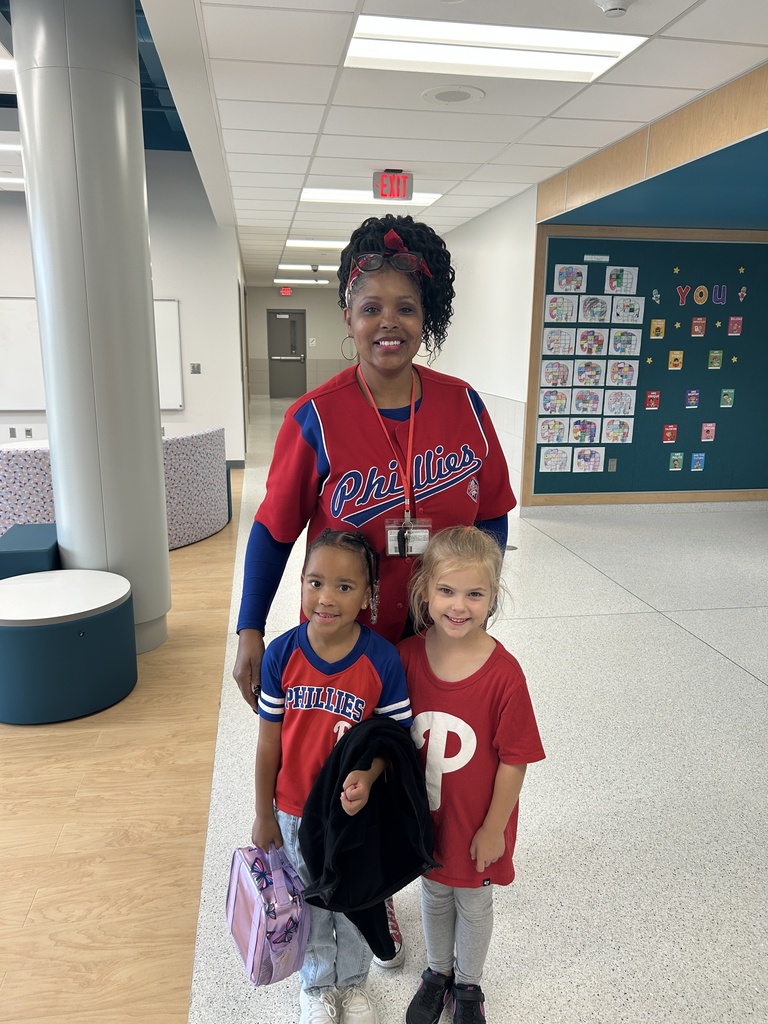 Wear Phillies gear or Wear Red day on Tuesday, September 29, pic#10
