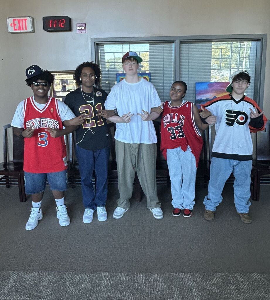 Homecoming Spirit Week, October 8, 2026, Throwback Thursday Day pic#2