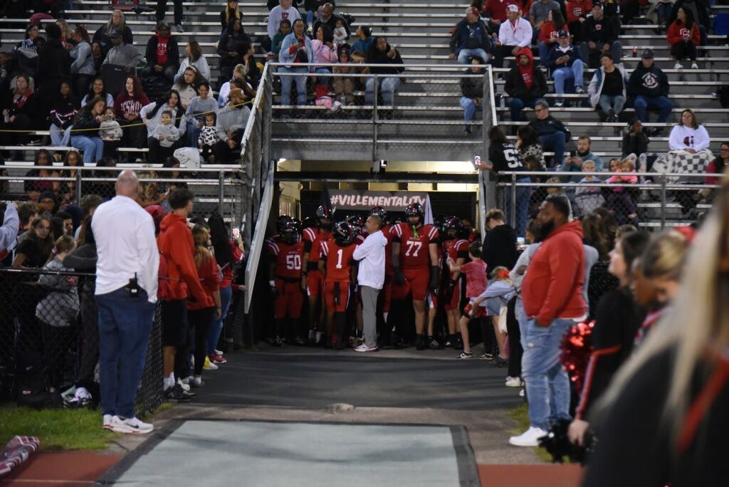 Homecoming Football Game on Friday, October 9, football team pic#1