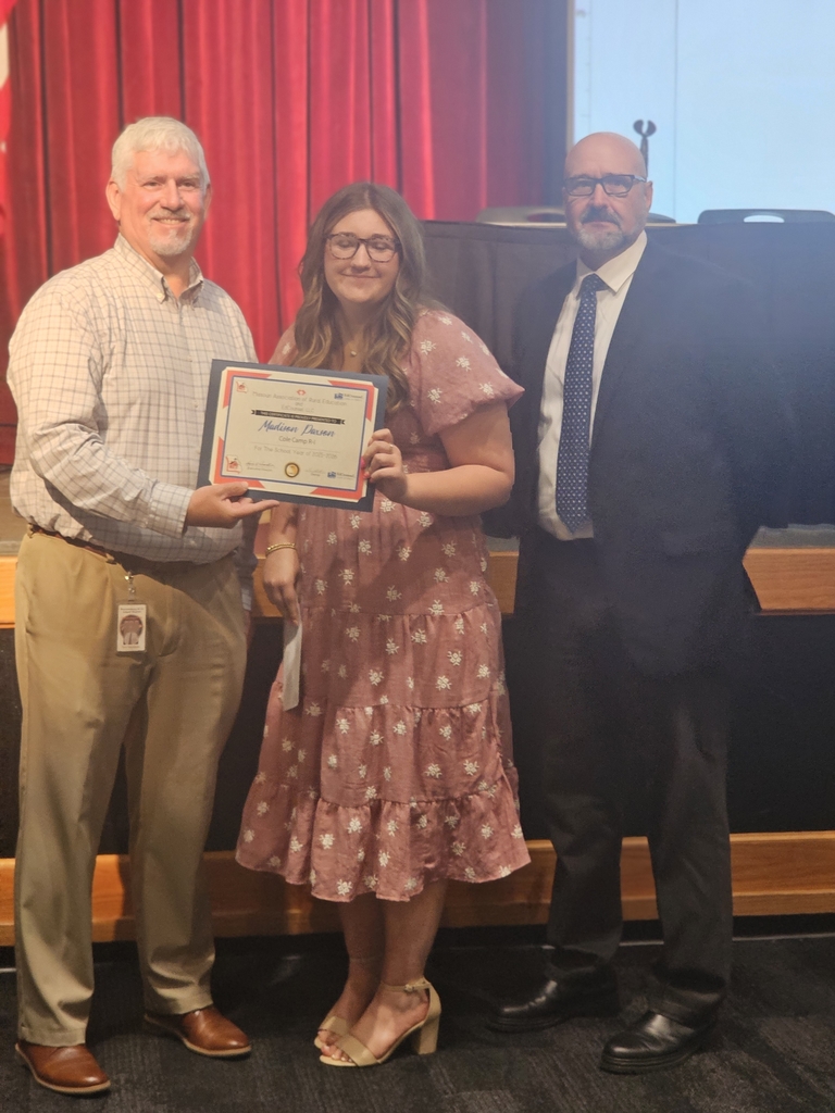 Madison Paxson receives a MARE scholarship. 