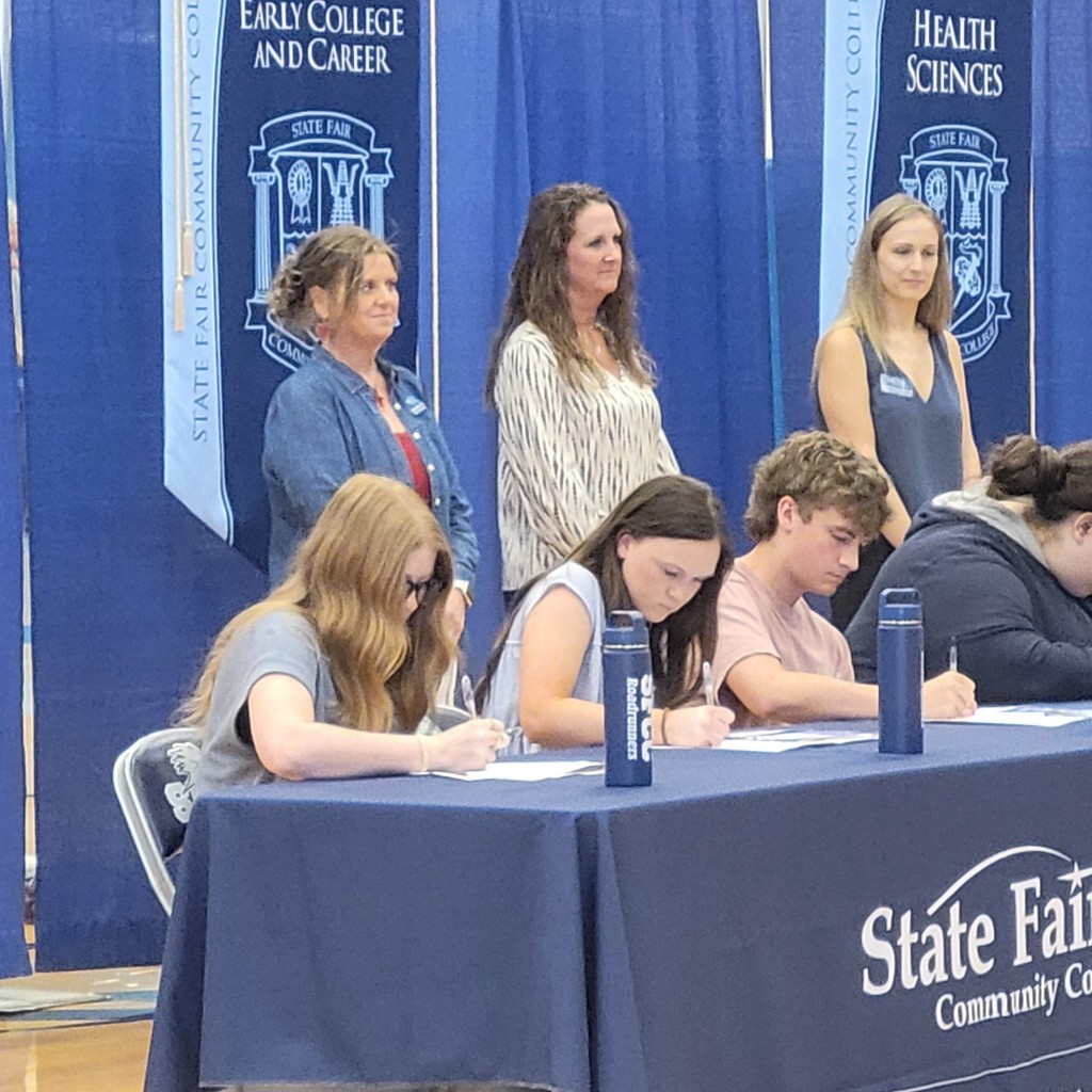 Students signing letter of intent to State Fair Community College