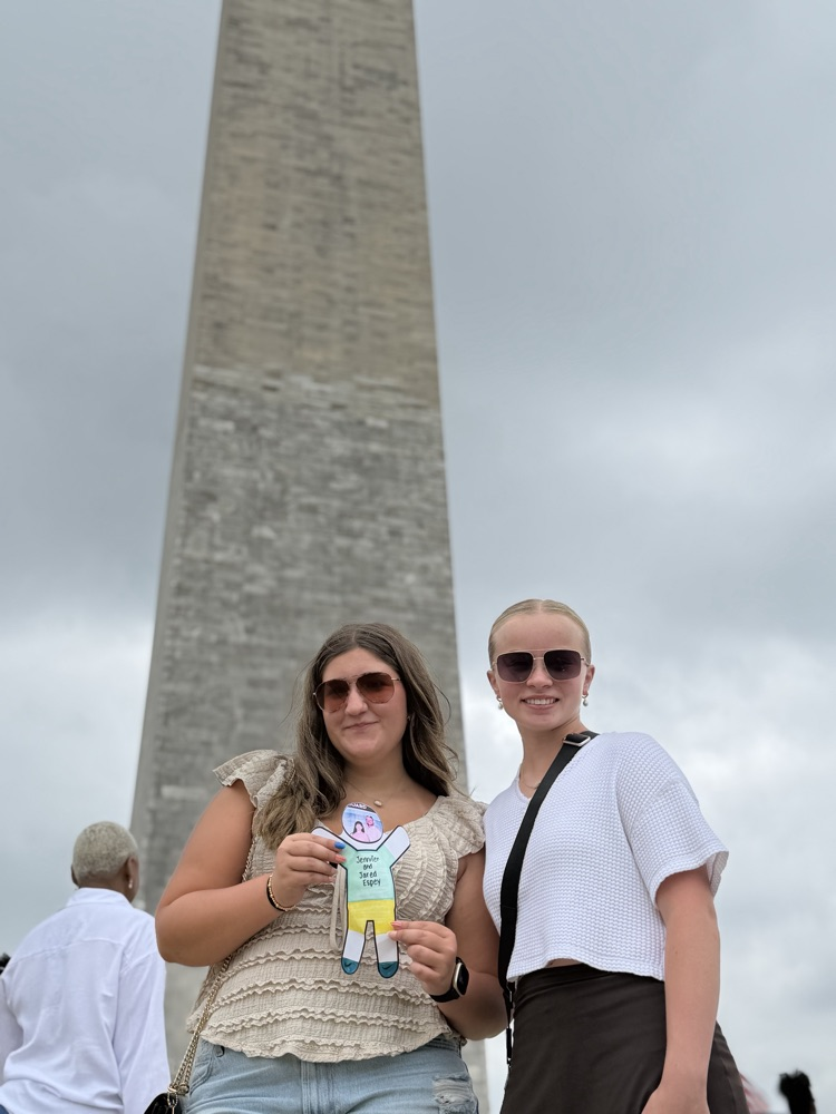 Madison Paxson and Kaylan Poe at Fccla nationals 4