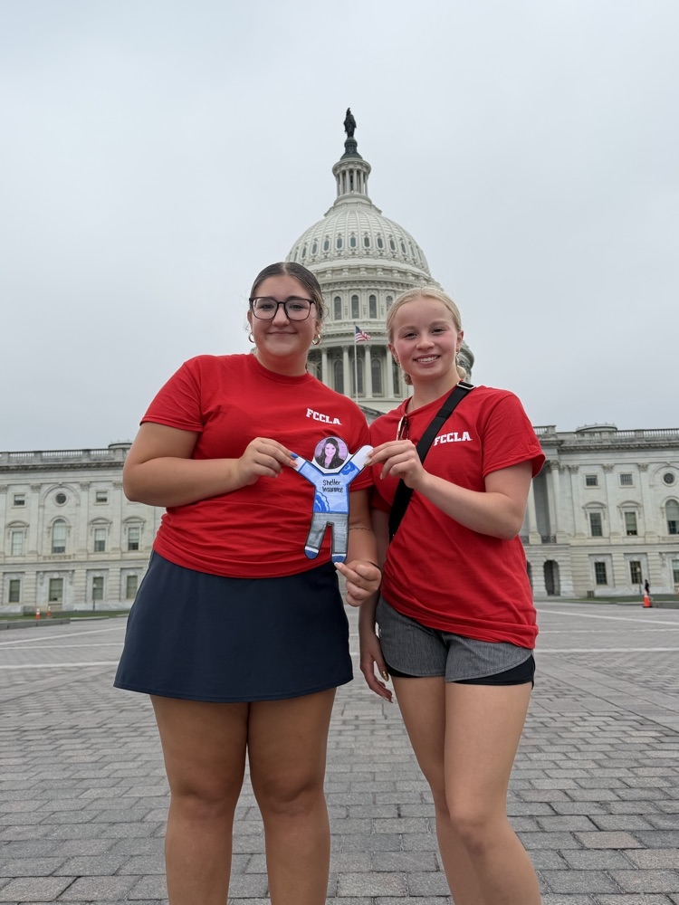 Students posing in Washington on the street