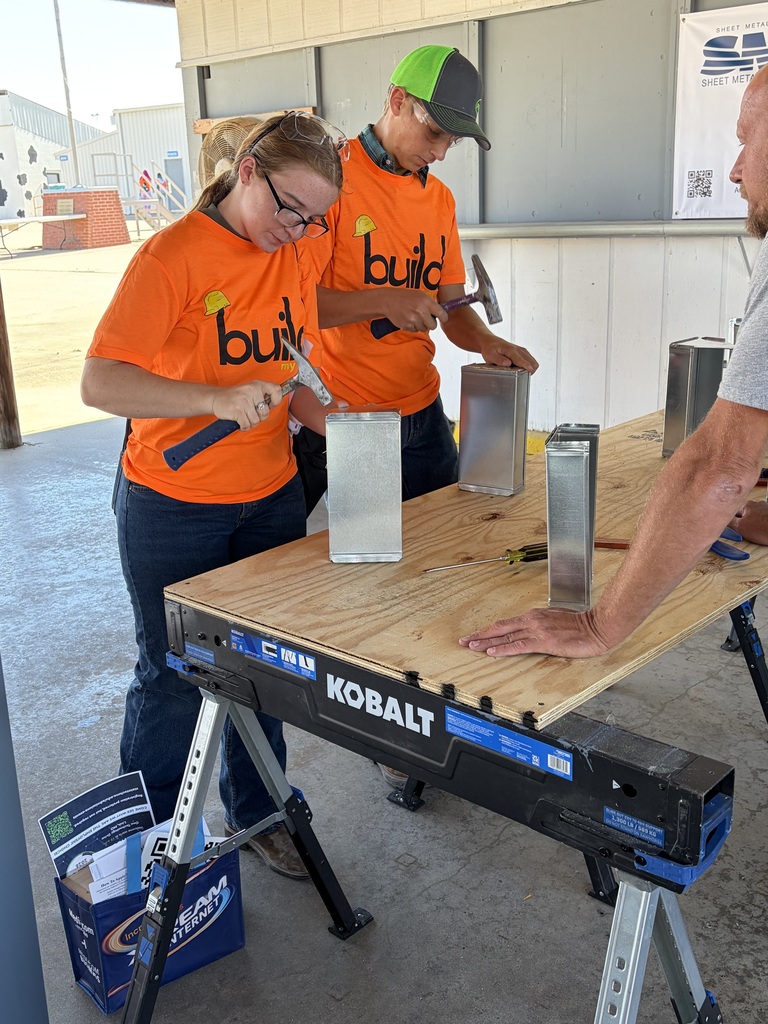 High School students building a metal tool box at Build My Future