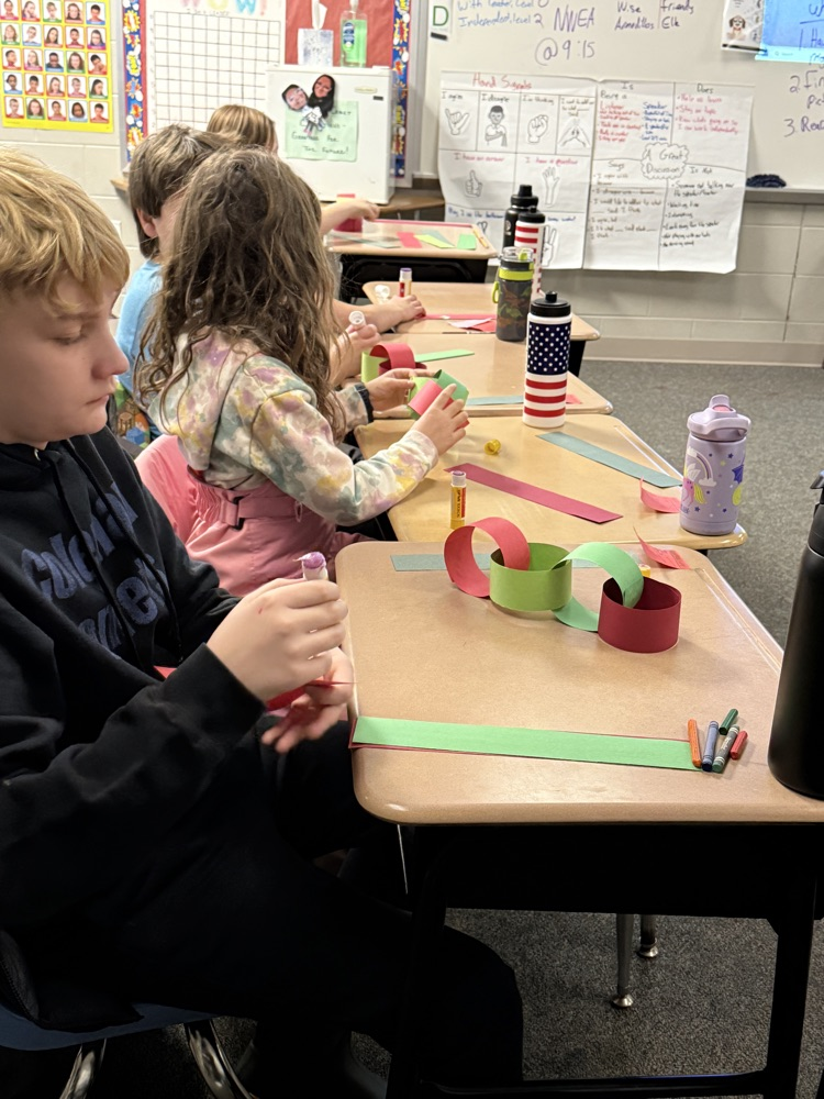 countdown to Christmas paper chain