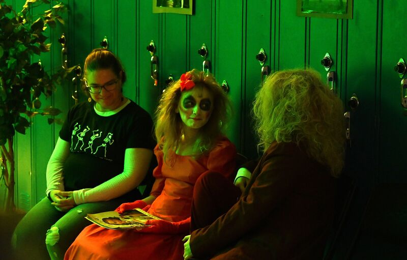 jenn working with students