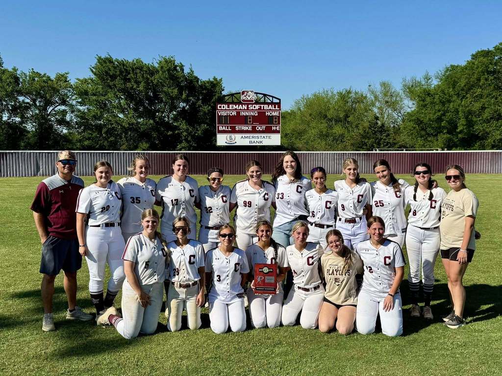 softball team Spring 2025