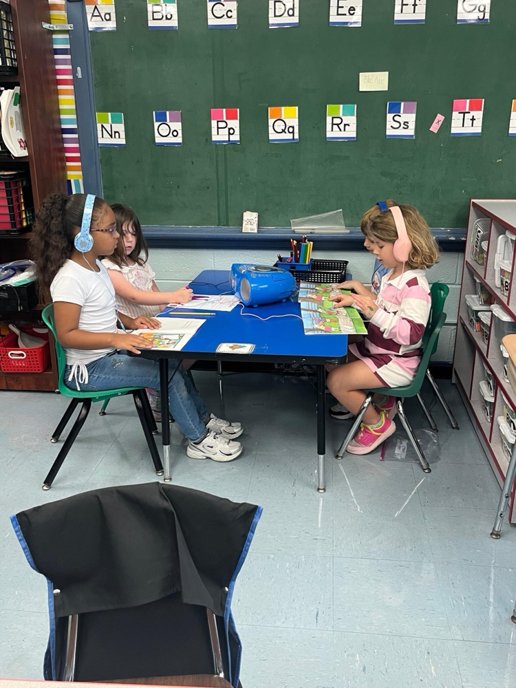 1st grade literacy centers