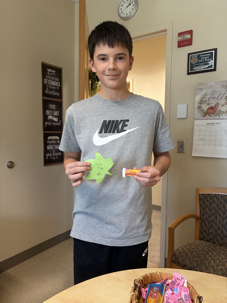 student with note from teacher