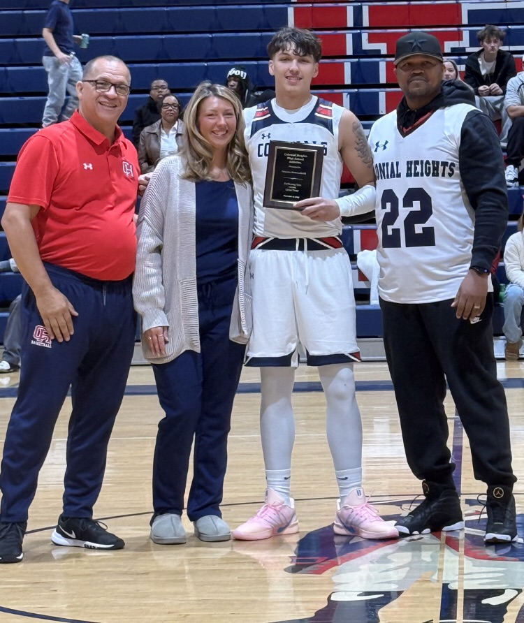 picture of Cam Hartsoe and family