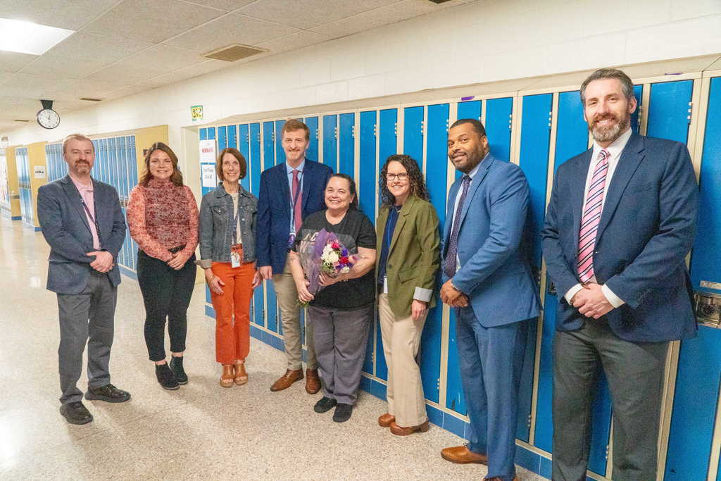 Brandi Cutrer, High School Winner with District Leaders