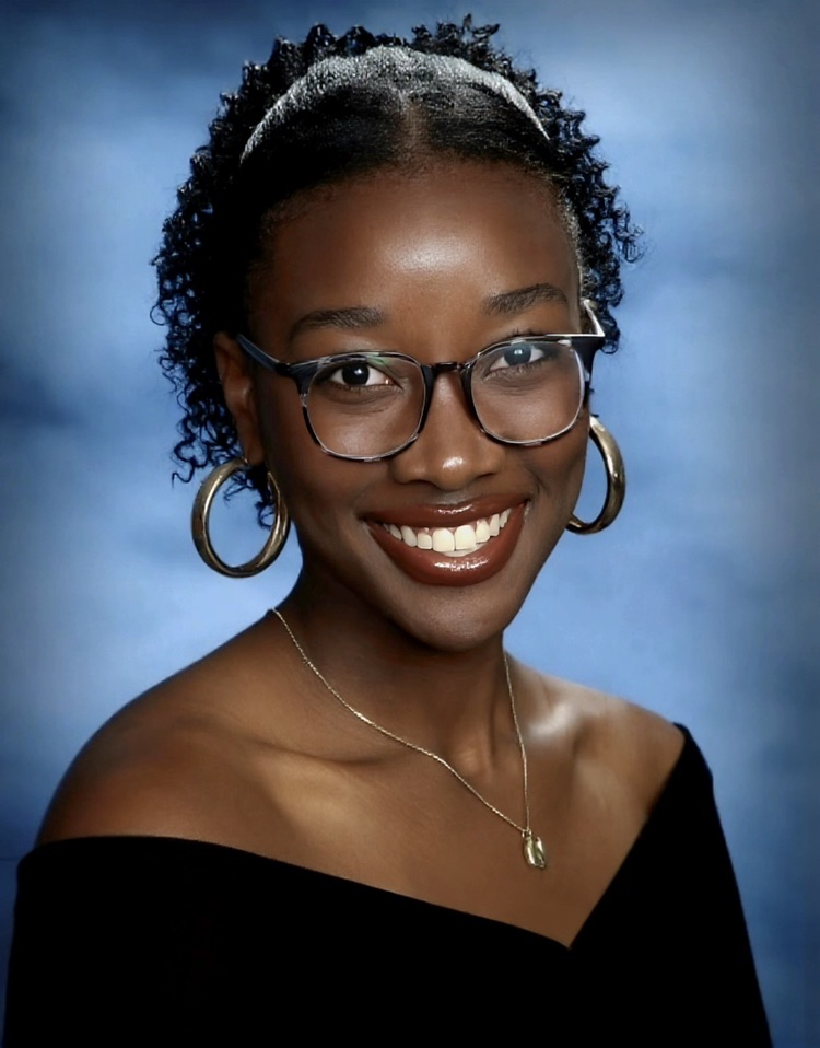 Senior portrait of Naomi Sampson