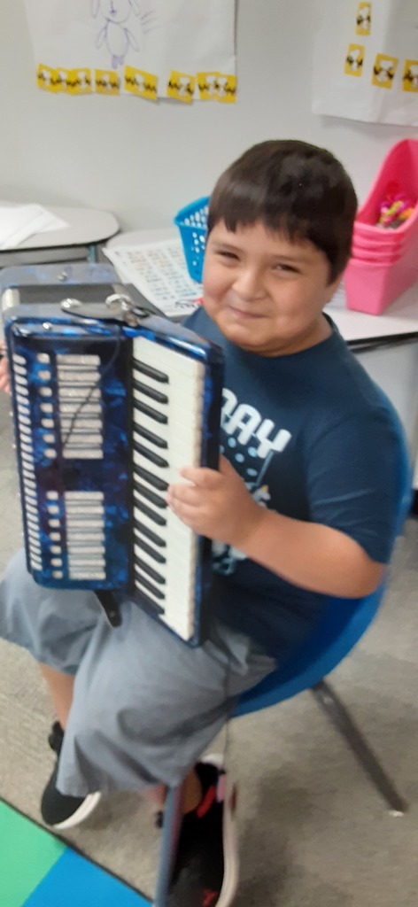 Keyboard Klub & Awesome Artist
