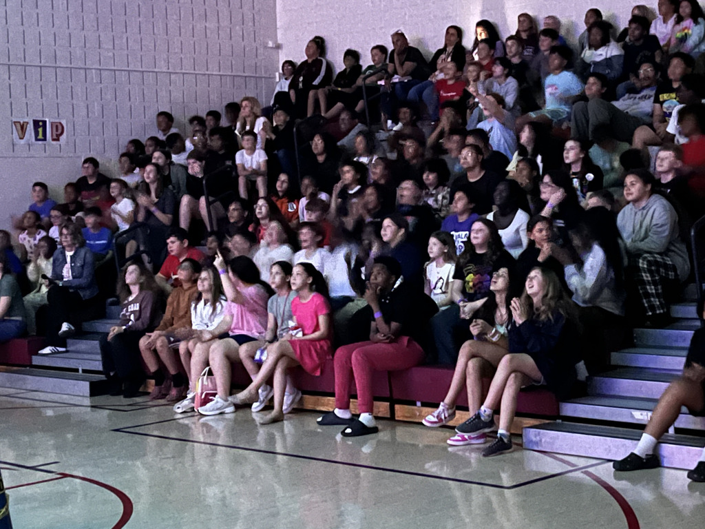 students watching light show