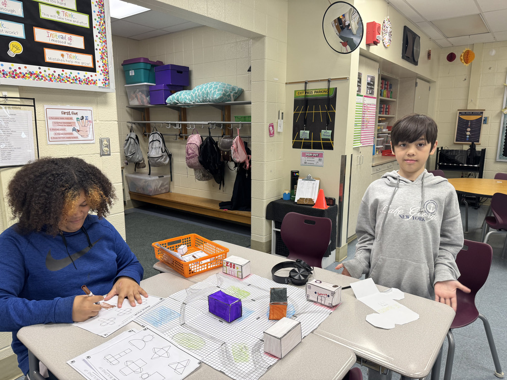 students working on geocity