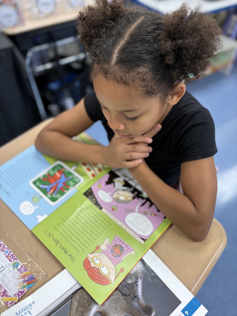 Mrs. Rider's 4th grade class is diving into the amazing world of the circulatory system in Arts & Letters! They are exploring the journey blood takes through the circulatory system and discovering the important role this system plays in keeping us healthy. It is exciting to see our students connect science, reading, and writing as they deepen their understanding of how the human body works! ❤️🫀