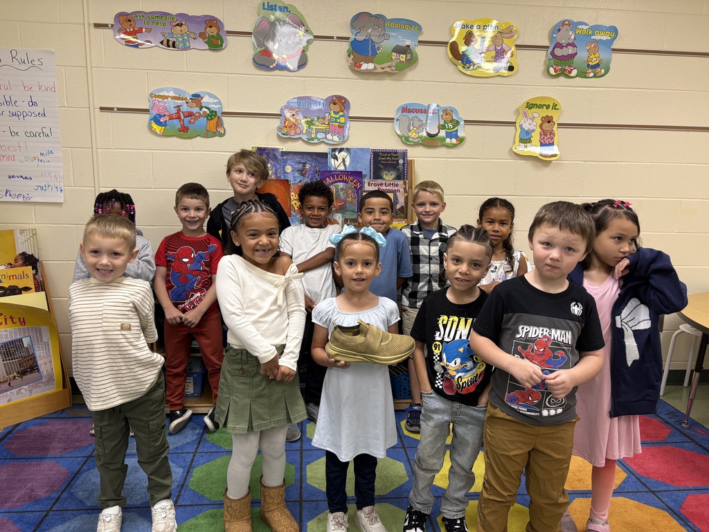 The Golden Sneaker is on the move! Congratulations to Mrs. Backes' and Mrs. Canaan's classes for earning  the Golden Sneaker! Their outstanding participation, teamwork, and positive attitudes in PE helped them sprint to the top.👟🏆