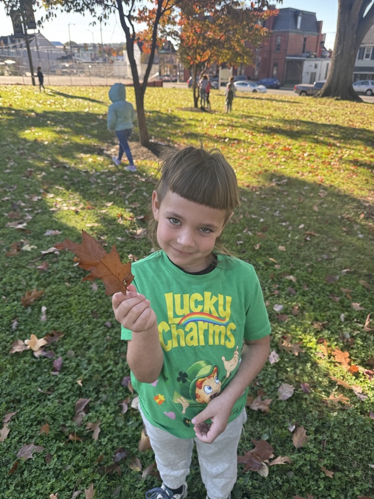 🌳 Learning Comes to Life Outdoors! 🍂  Our kindergarten students in Ms. Stockslager and Ms. Helton's classes wrapped up Module 1 of Arts & Letters with a nature walk! Students explored the outdoors using their five senses to notice the sights, sounds, smells, textures, and wonders of nature. 👀👂👃✋  What a fun way to connect classroom learning to the world around us!